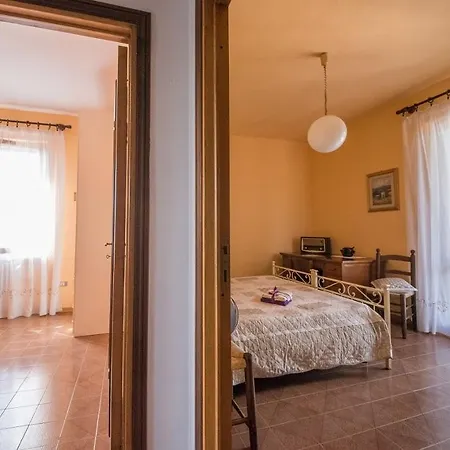 Collis Paradisi Bed & Breakfast
